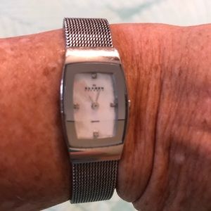 Skagen silver ladies watch (new battery)